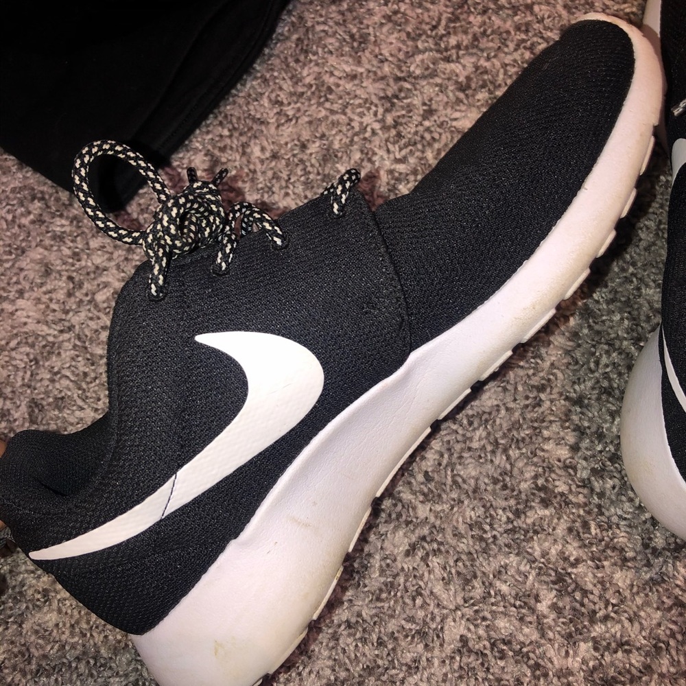 Brand new nike shoes